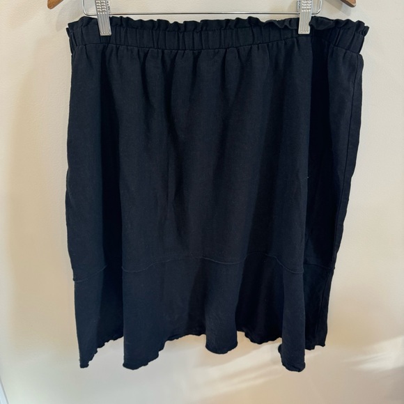 Additional Elle Flare Skirt - Picture 3 of 8